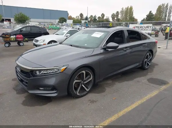 1HGCV2E36JA041307 2018 HONDA ACCORD - Image 2
