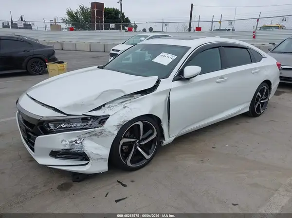 1HGCV2E37JA013077 2018 HONDA ACCORD - Image 2
