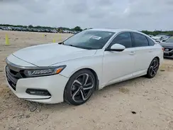 1HGCV2E37JA040585 2018 HONDA ACCORD