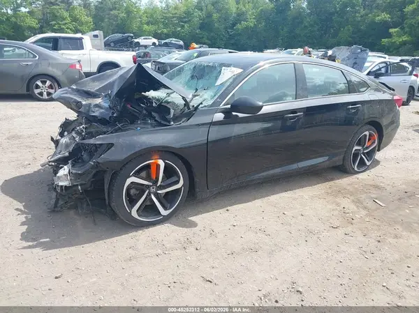 1HGCV2E37JA048167 2018 HONDA ACCORD - Image 2