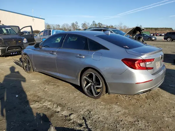 1HGCV2E37JA050176 2018 HONDA ACCORD - Image 2