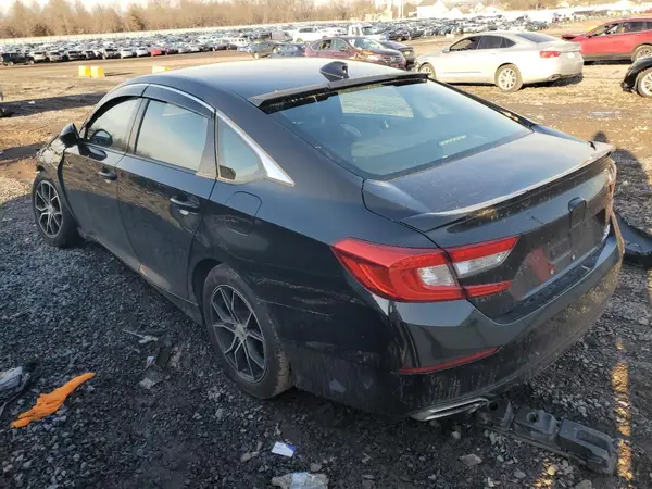 1HGCV2E38JA020443 2018 HONDA ACCORD - Image 2