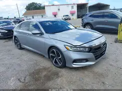 1HGCV2E38JA029840 2018 HONDA ACCORD