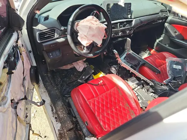 1HGCV2E39JA005434 2018 HONDA ACCORD - Image 8