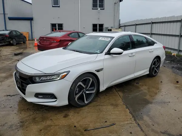 1HGCV2E3XJA032089 2018 HONDA ACCORD - Image 1