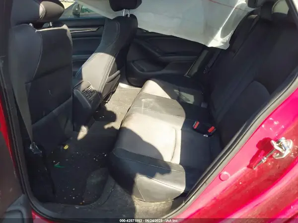 1HGCV2E3XJA045909 2018 HONDA ACCORD - Image 8
