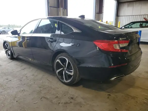 1HGCV2F30JA020189 2018 HONDA ACCORD - Image 2