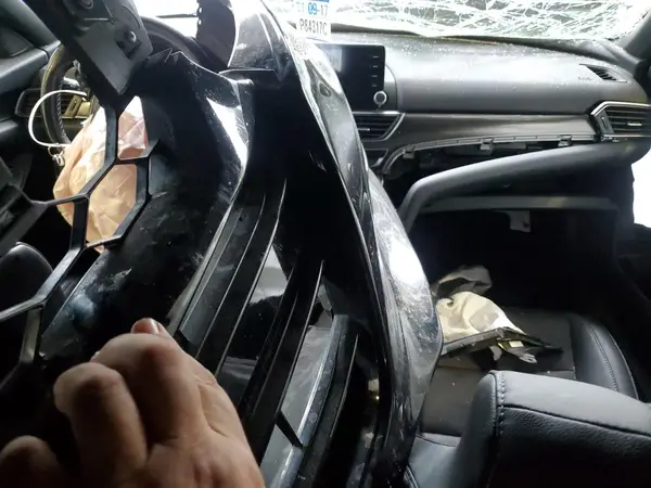 1HGCV2F30JA020189 2018 HONDA ACCORD - Image 8