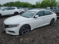 1HGCV2F30JA022718 2018 HONDA ACCORD