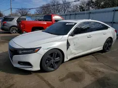 1HGCV2F30JA027563 2018 HONDA ACCORD