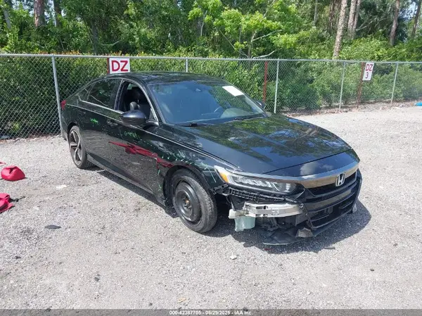 1HGCV2F30JA029118 2018 HONDA ACCORD - Image 1