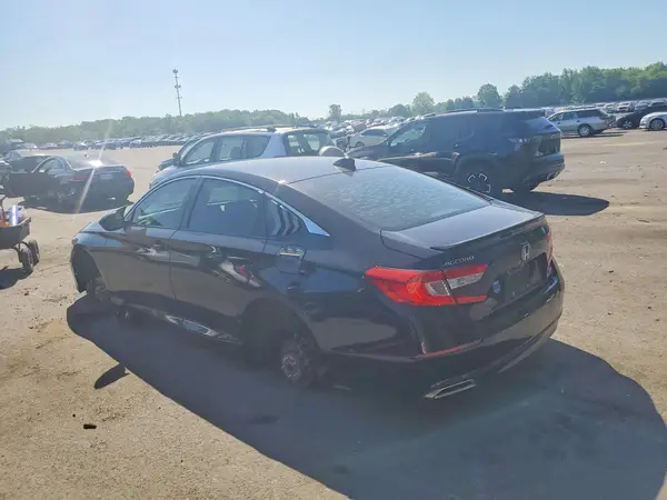 1HGCV2F30JA035789 2018 HONDA ACCORD - Image 2