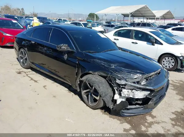 1HGCV2F30JA044119 2018 HONDA ACCORD - Image 1