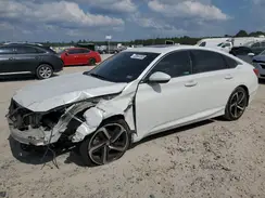 1HGCV2F30JA045562 2018 HONDA ACCORD