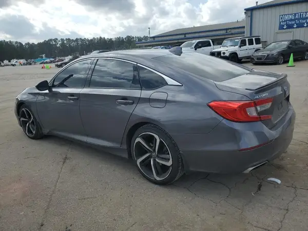 1HGCV2F30JA046243 2018 HONDA ACCORD - Image 2