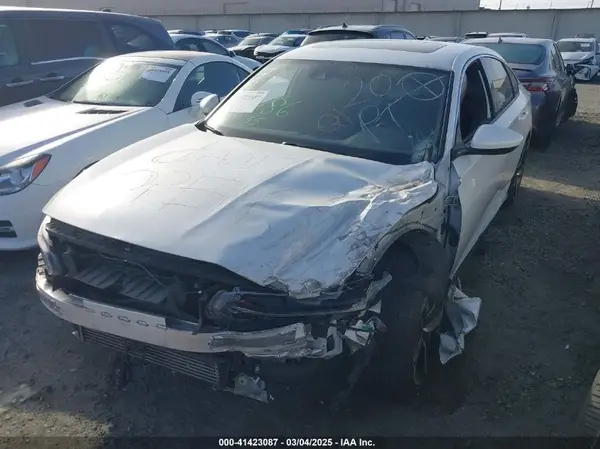 1HGCV2F30JA051605 2018 HONDA ACCORD - Image 2