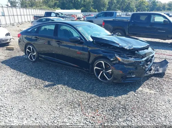 1HGCV2F30JA051796 2018 HONDA ACCORD - Image 1