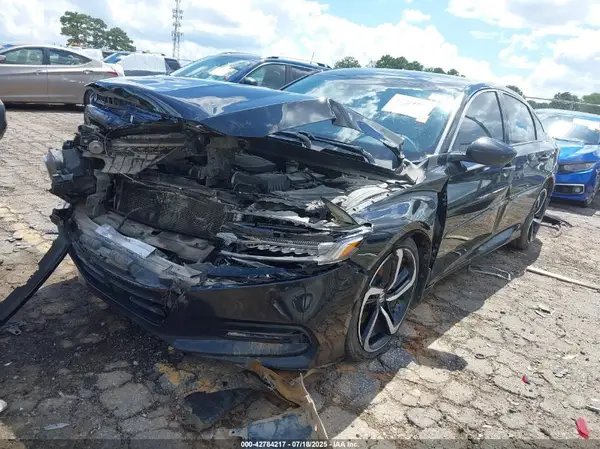 1HGCV2F30JA051815 2018 HONDA ACCORD - Image 2