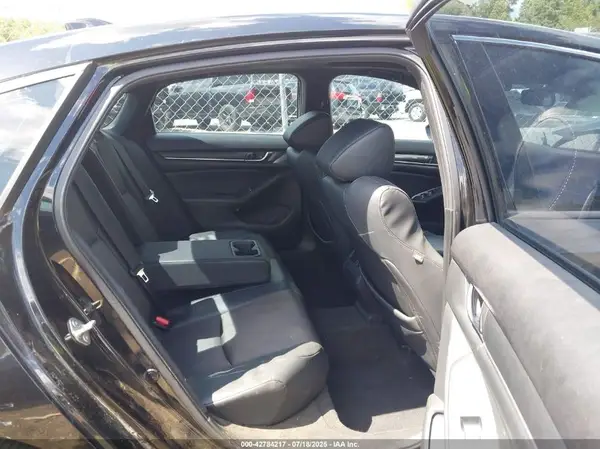 1HGCV2F30JA051815 2018 HONDA ACCORD - Image 8