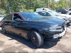 1HGCV2F30JA051944 2018 HONDA ACCORD