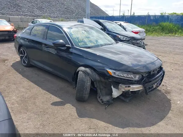 1HGCV2F30JA802430 2018 HONDA ACCORD - Image 1