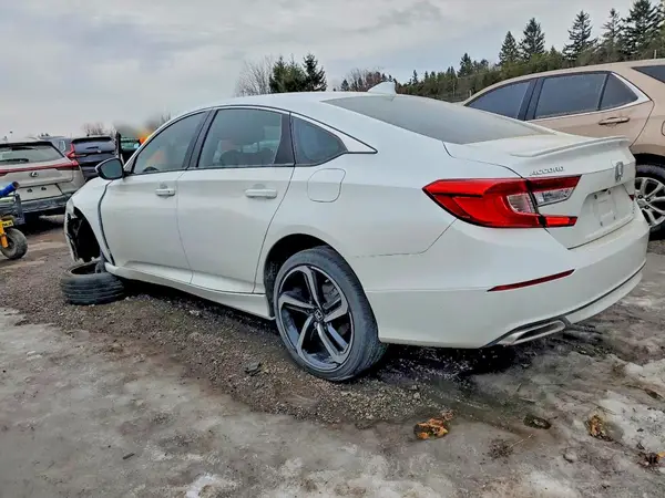 1HGCV2F30JA802461 2018 HONDA ACCORD - Image 2