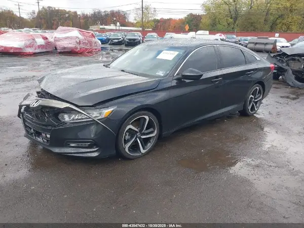 1HGCV2F30KA018461 2019 HONDA ACCORD - Image 2