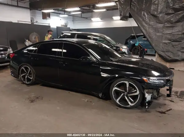 1HGCV2F30KA027483 2019 HONDA ACCORD - Image 1