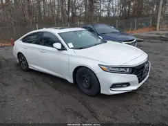 1HGCV2F31JA009802 2018 HONDA ACCORD
