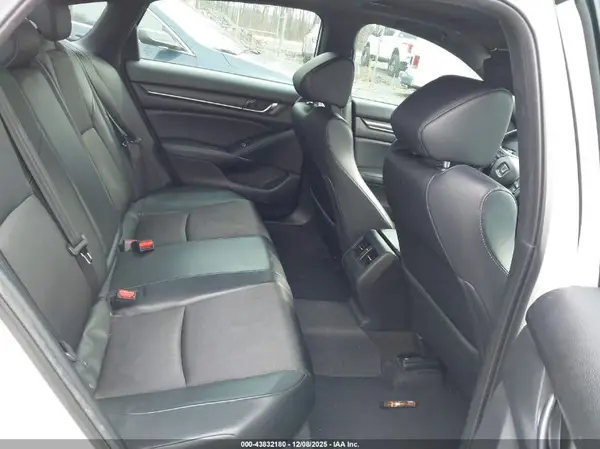 1HGCV2F31JA009802 2018 HONDA ACCORD - Image 8