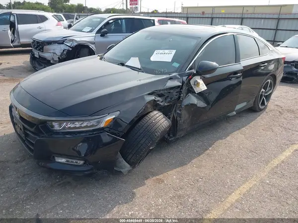 1HGCV2F31JA014692 2018 HONDA ACCORD - Image 2