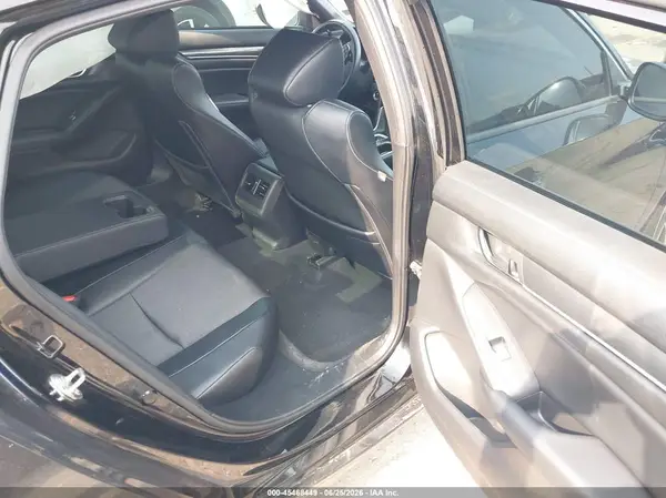1HGCV2F31JA014692 2018 HONDA ACCORD - Image 8