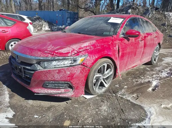 1HGCV2F31JA015955 2018 HONDA ACCORD - Image 2