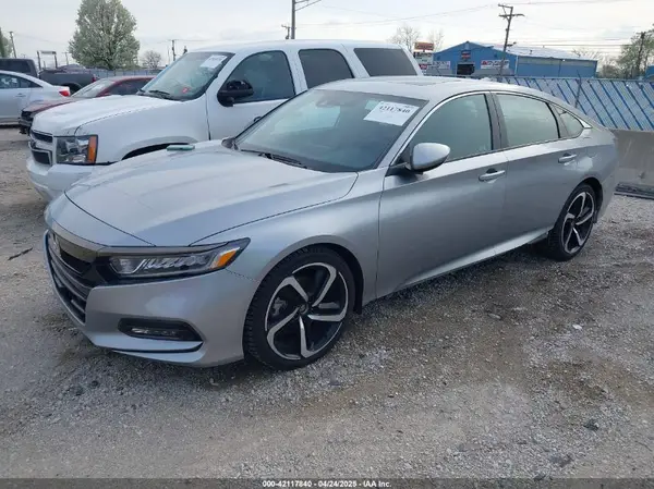 1HGCV2F31JA018144 2018 HONDA ACCORD - Image 2