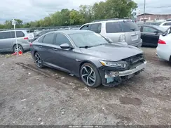 1HGCV2F31JA022825 2018 HONDA ACCORD