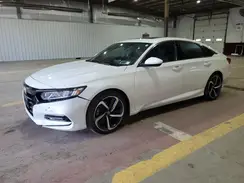 1HGCV2F31JA028317 2018 HONDA ACCORD