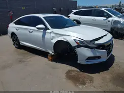 1HGCV2F31JA050088 2018 HONDA ACCORD