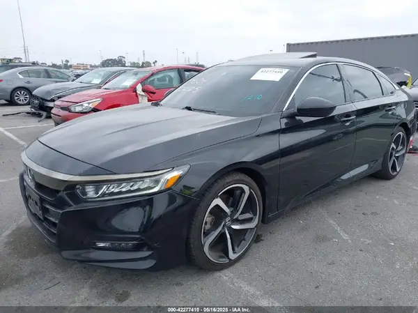 1HGCV2F31JA051936 2018 HONDA ACCORD - Image 2