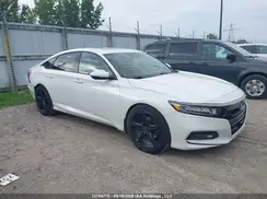 1HGCV2F31JA800699 2018 HONDA ACCORD