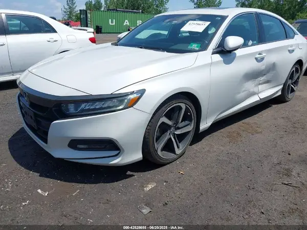 1HGCV2F31KA002141 2019 HONDA ACCORD - Image 2