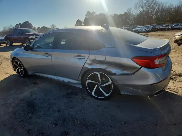 1HGCV2F31KA019165 2019 HONDA ACCORD - Image 2