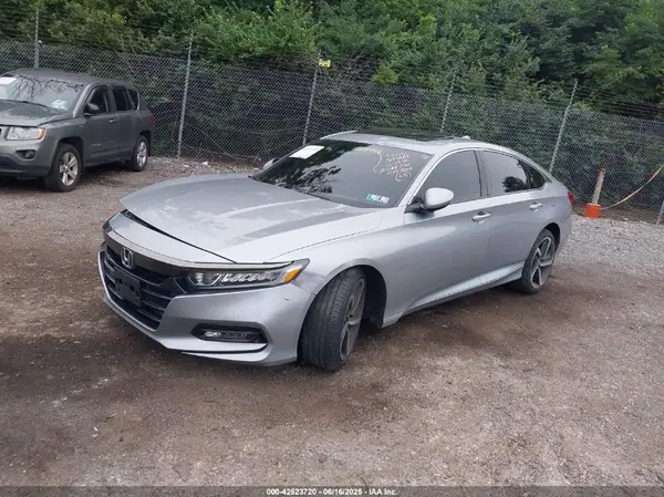 1HGCV2F31KA028710 2019 HONDA ACCORD - Image 2