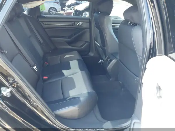 1HGCV2F32JA002082 2018 HONDA ACCORD - Image 8