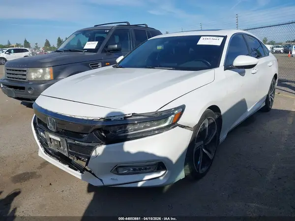 1HGCV2F32JA008075 2018 HONDA ACCORD - Image 2