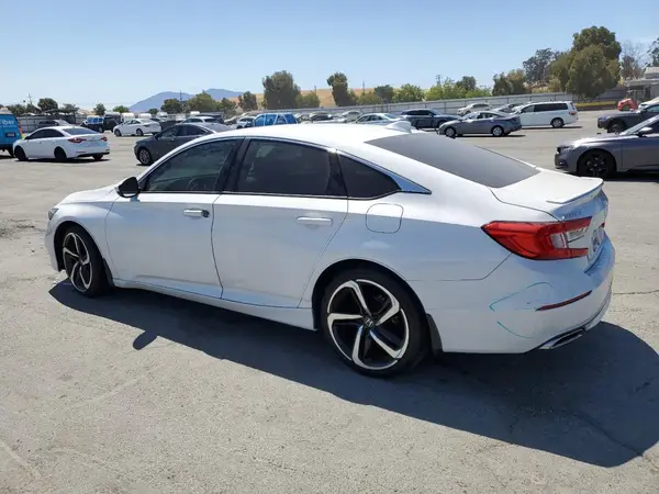 1HGCV2F32JA013728 2018 HONDA ACCORD - Image 2