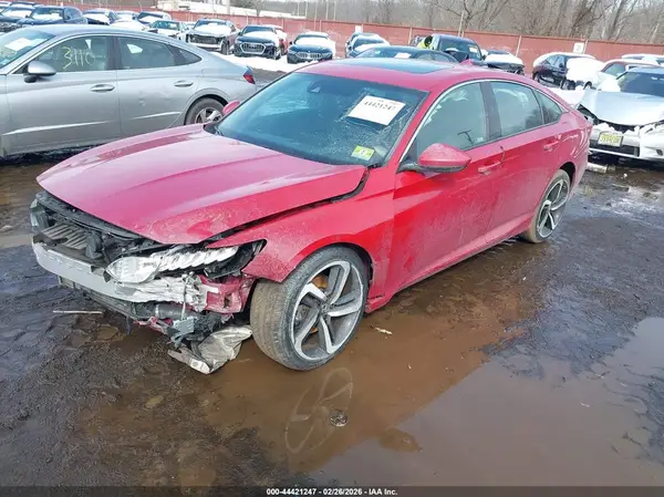 1HGCV2F32JA019576 2018 HONDA ACCORD - Image 2
