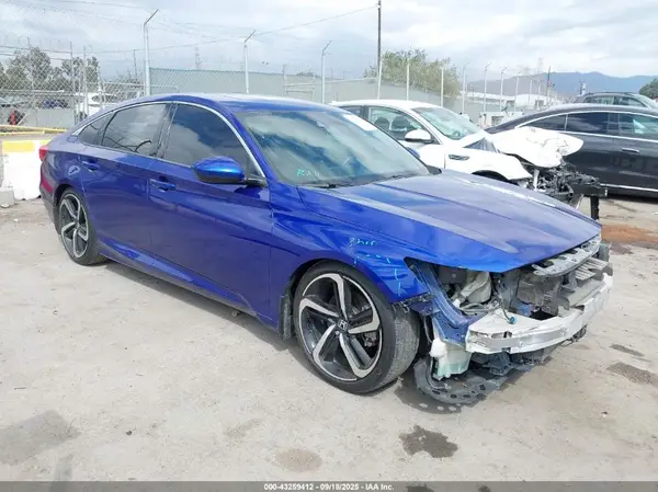 1HGCV2F32JA021456 2018 HONDA ACCORD - Image 1
