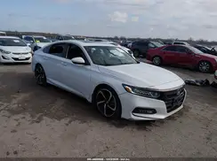 1HGCV2F32JA024616 2018 HONDA ACCORD