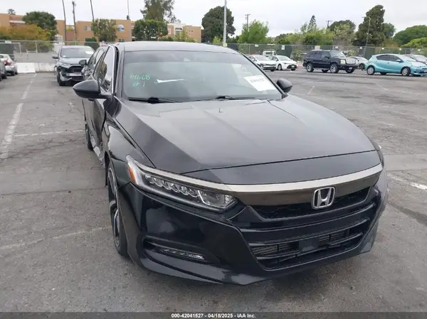 1HGCV2F32JA025491 2018 HONDA ACCORD - Image 1