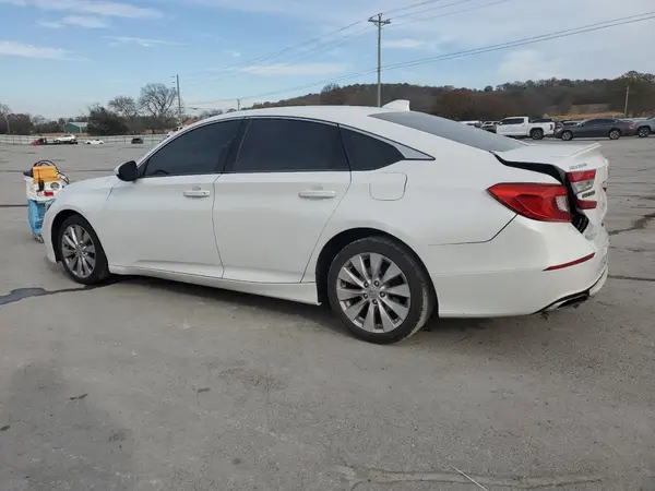 1HGCV2F32JA026348 2018 HONDA ACCORD - Image 2
